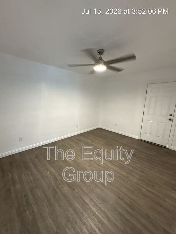 Woodlake Condo: 388 Crestwood
