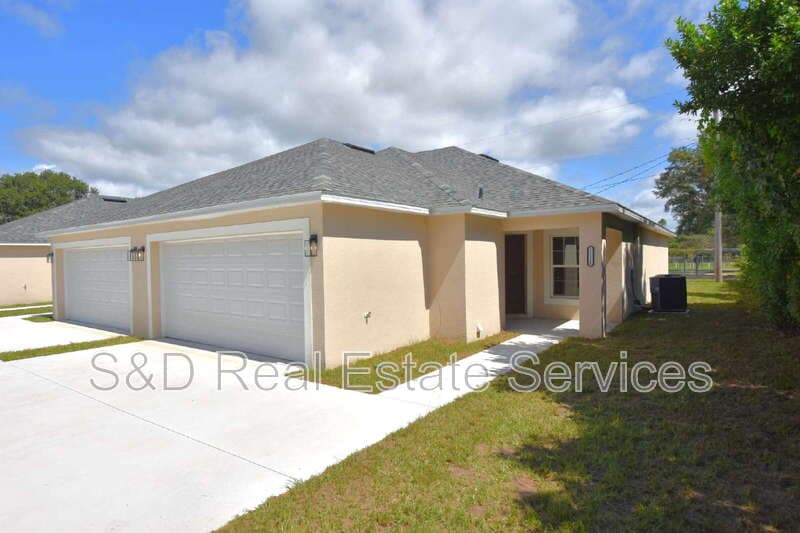 Lakeland Condo: 1111 Mercury Dr E