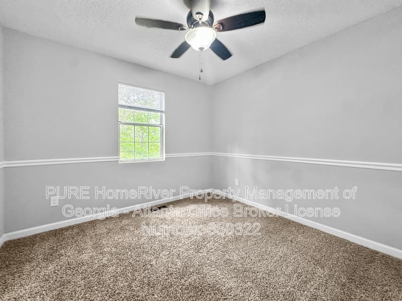 Acworth House: 555 Browning Cir