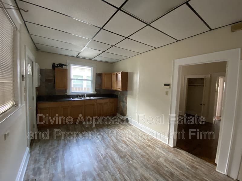 Fairfield House: 5001 Farrell Avenue