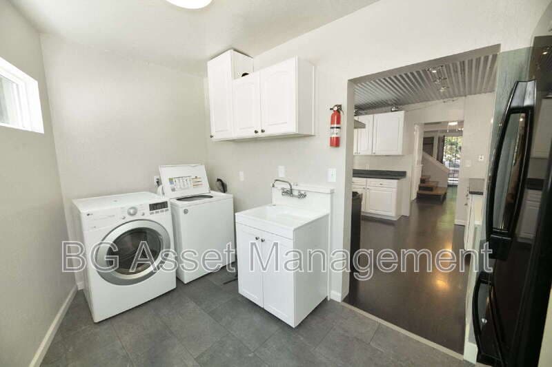 Pinole House: 2359 Prune St