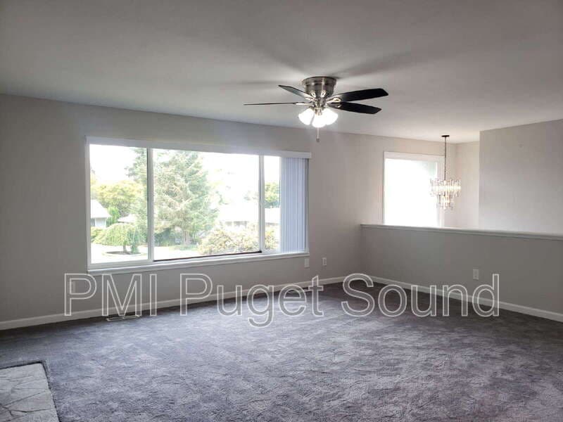 Federal Way House: 32728 35th Ave SW