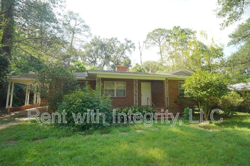 Tallahassee House: 1562 Mitchell Avenue