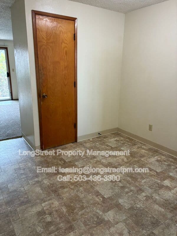 Corvallis Apartment: 1250 SW E Ave
