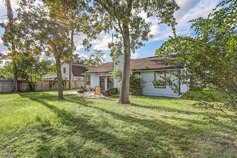 Jacksonville House: 5286 Julington Creek Road