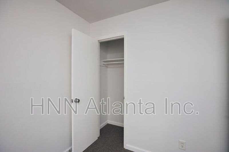 Atlanta Condo: 2157 Lenox Rd, NE