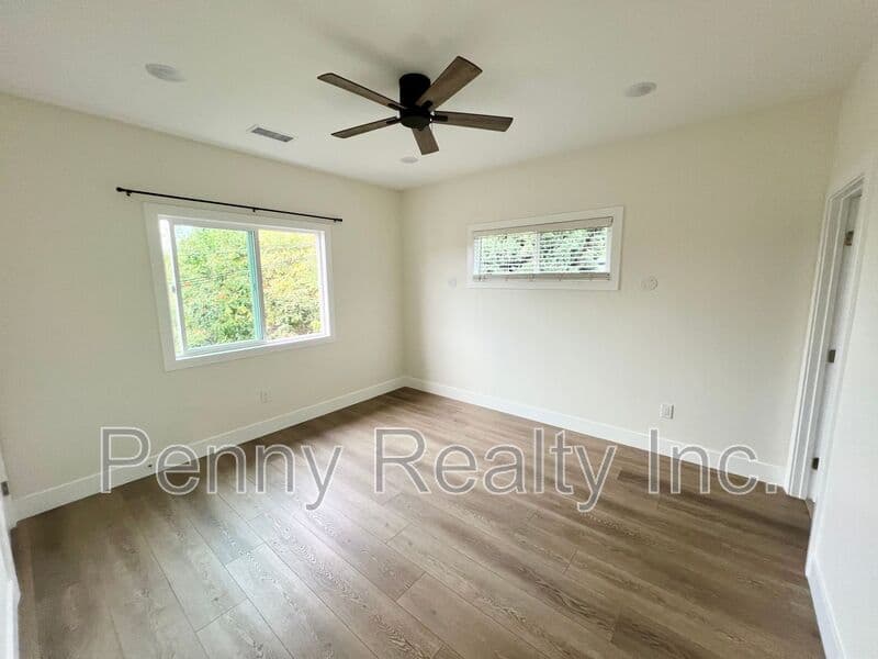 Vista Condo: 669-2 Townsite Dr