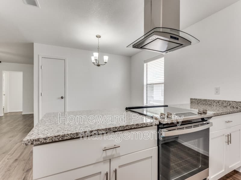 Hurst Condo: 638 Ridgeline Drive