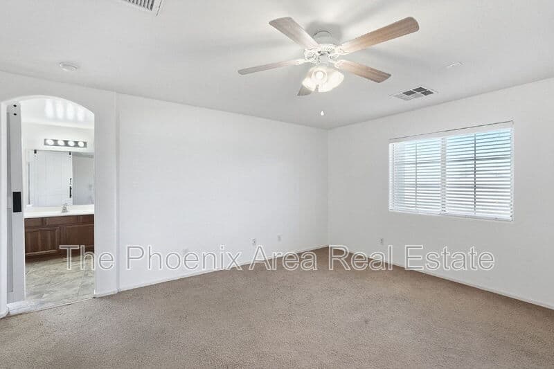 San Tan Valley House: 2669 W Quick Draw Way