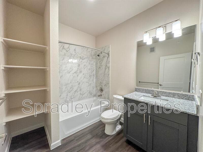 Belton Condo: 710 Shine St.