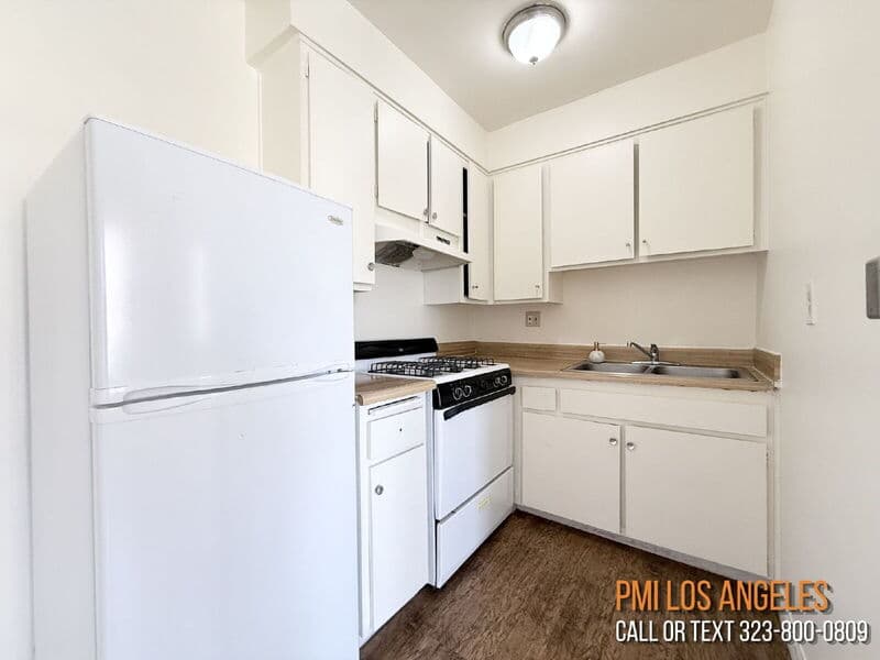 Los Angeles Condo: 1497 West 29th Street