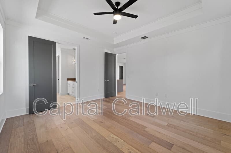 Sarasota House: 2345 Bahia Vista St