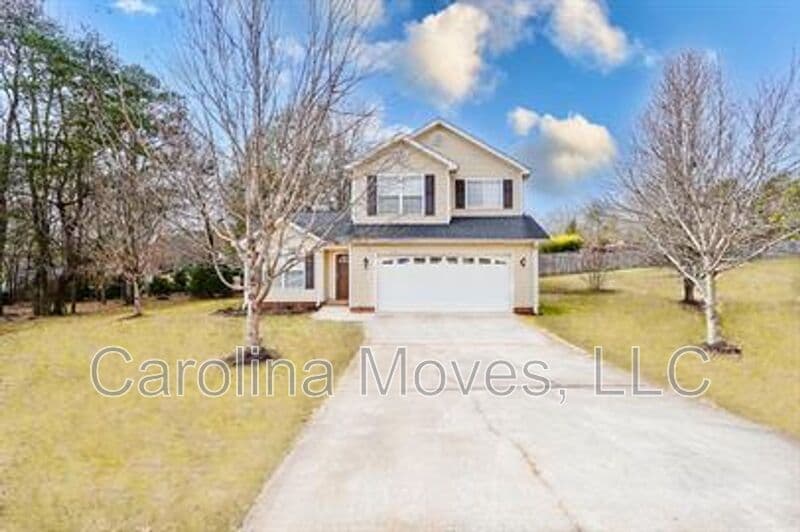 Taylors House: 302 Shellbark Drive