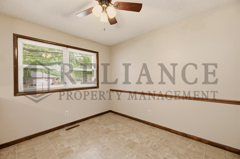 Haysville House: 428 Peach Tree Lane