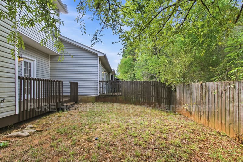Alabaster House: 206 Park Village Circle