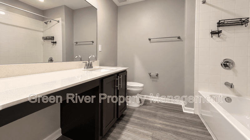 Jacksonville House: 1723 Carter Landing Boulevard