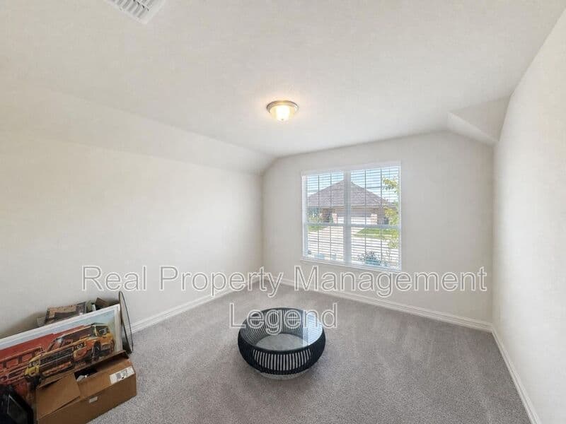 Aubrey House: 2812 Ranger Ln