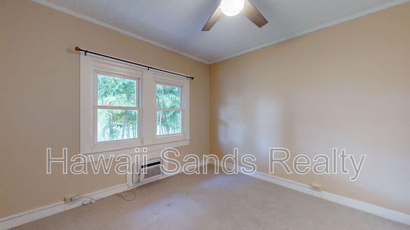 Honolulu House: 908 Kinau Street