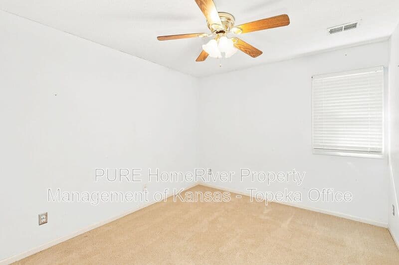 Kansas City House: 6320 N Nevada Ave