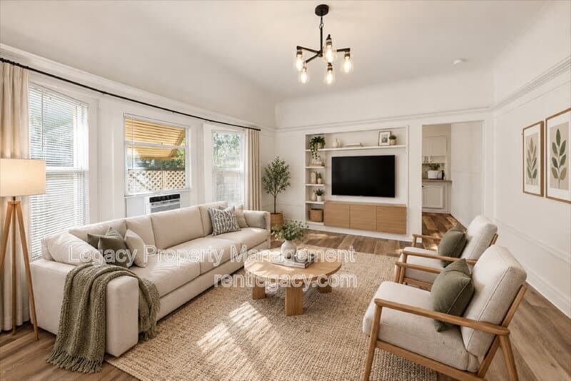 Sacramento Condo: 4925 11th Ave