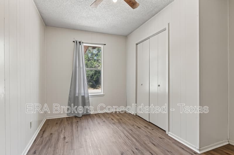Hondo House: 930 County Rd 342
