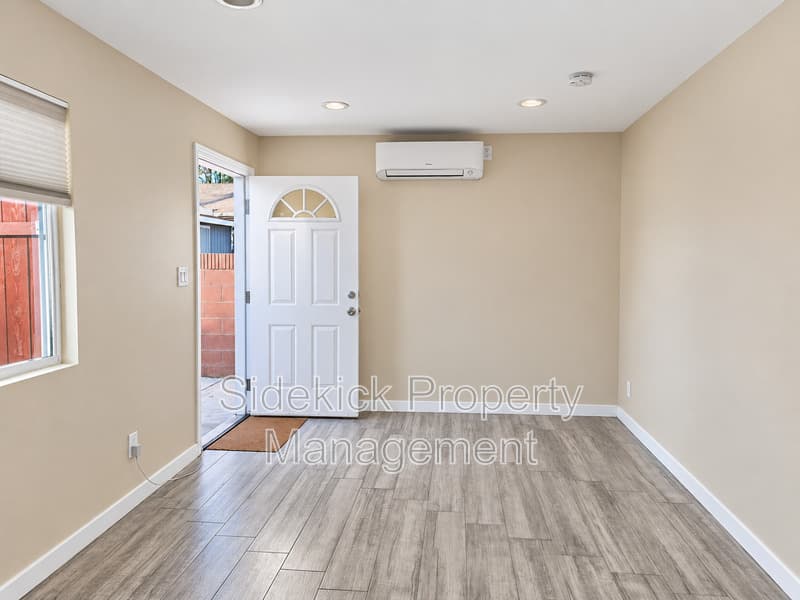 Whittier House: 8620 Greenleaf Ave