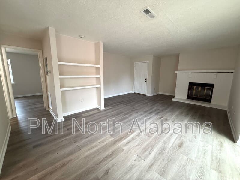 Huntsville Condo: 4916 Cotton Row Northwest