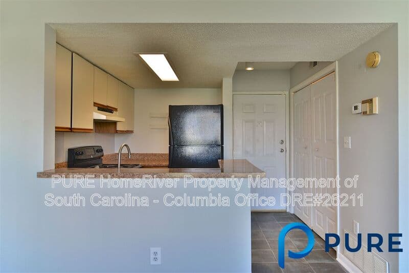 Columbia House: 1600 Park Cir