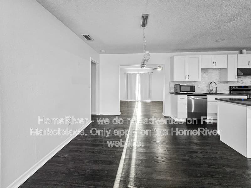 Nokomis House: 420 Signorelli Dr