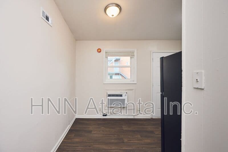 Atlanta Condo: 2157 Lenox Rd, NE