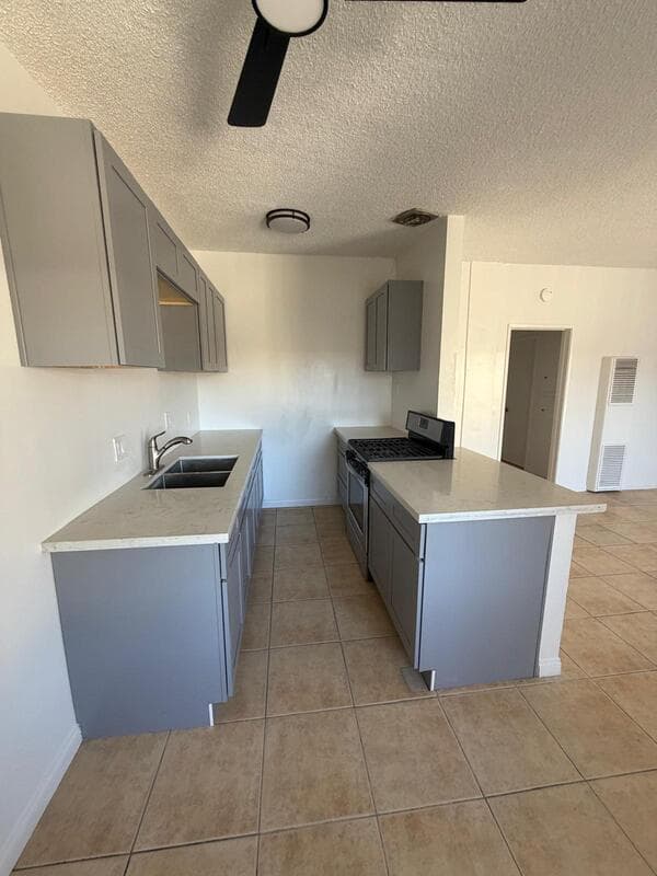 Anaheim Condo: 1818 West Sumac Lane