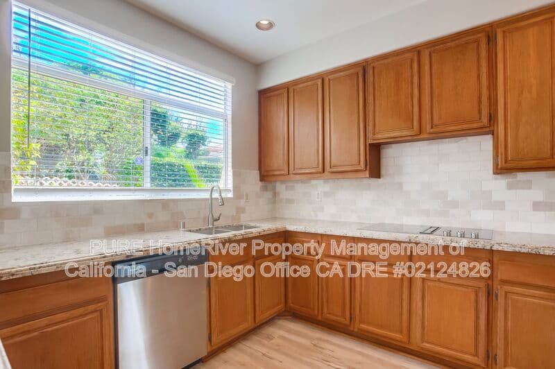 La Jolla House: 5656 Caminito Danzarin