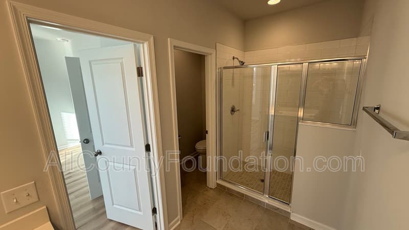 Summerville House: 612 Southview Lane