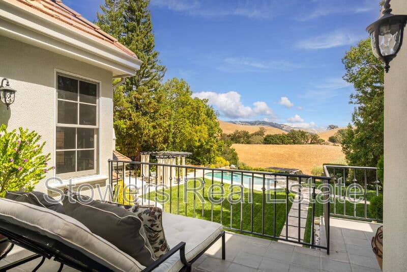 Danville House: 4482 Deer Ridge Rd