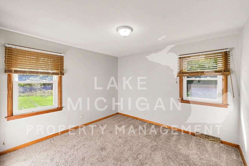 Hudsonville House: 3108 Ottogan Street