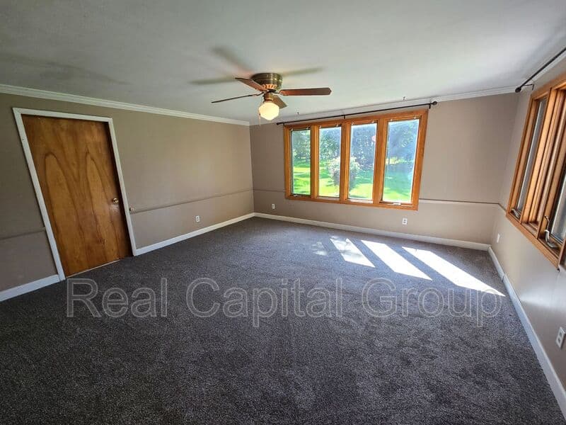 Williamsville House: 8401 Ericson Dr