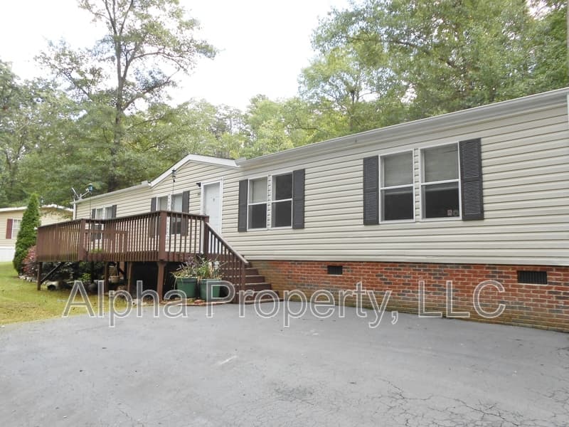 Spartanburg House: 1301 Carolina Country Club Road
