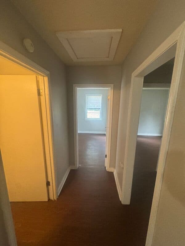Memphis House: 2108 Curry Ave