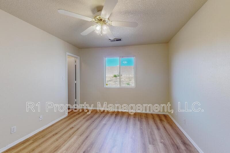 Rio Rancho House: 3473 Martin Meadows Drive Northeast