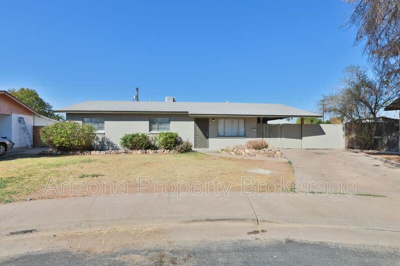 Mesa House: 1026 S. Grand