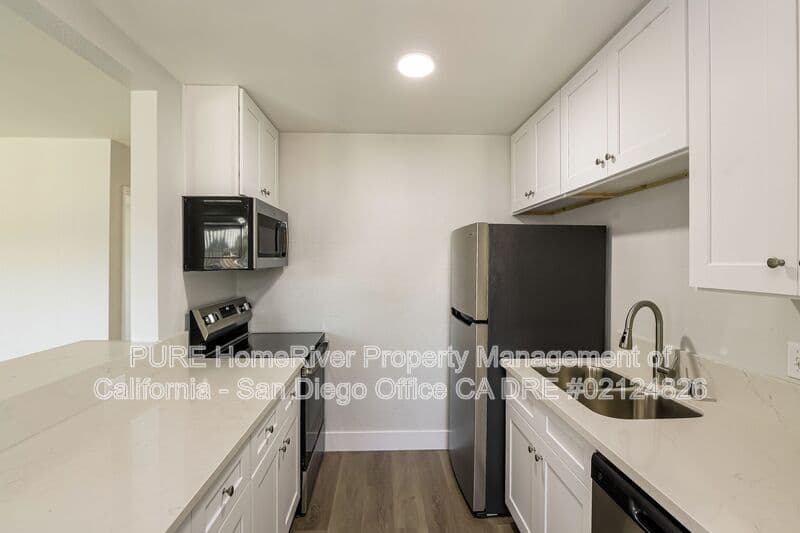 El Cajon House: 480 Jamacha Rd.