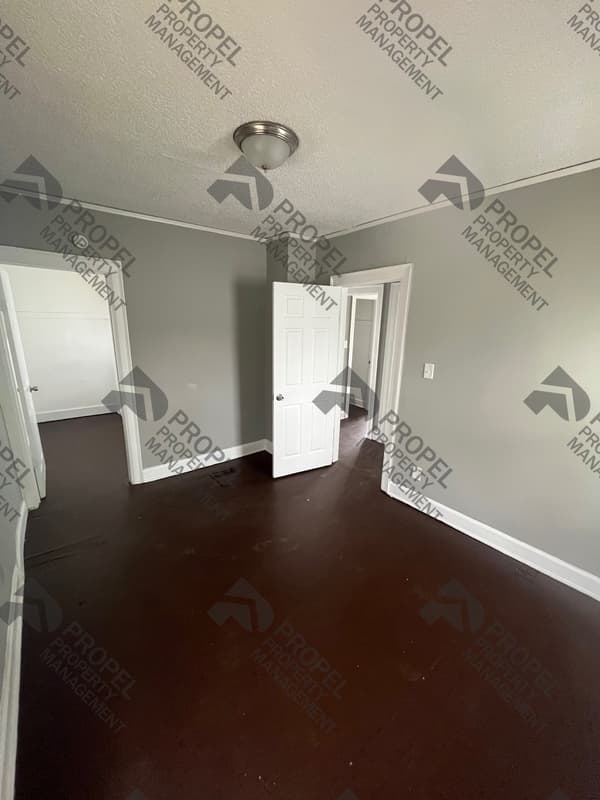 Detroit House: 19269 Hawthorne St.
