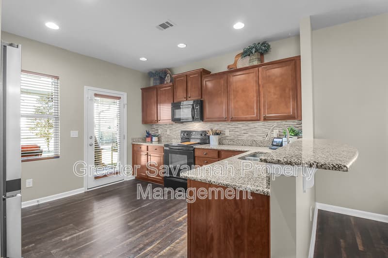 Pooler House: 153 Hamilton Grove Drive