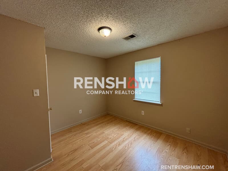 Memphis House: 3257 Garver Rd