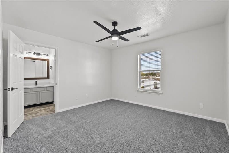 Dickinson Townhome: 5079 Akumal Calle
