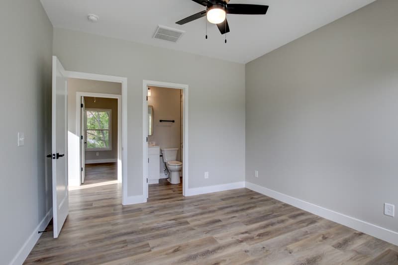 Guthrie House: 230 3rd Street