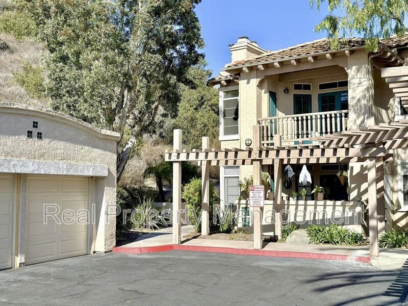Oceanside Condo: 3436 Cameo Dr.