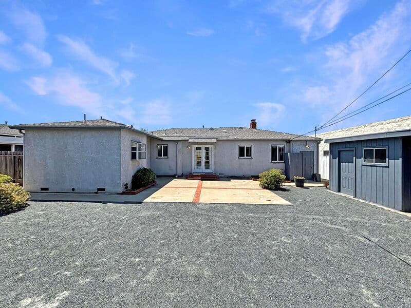 La Mesa House: 7340 W Point Ave