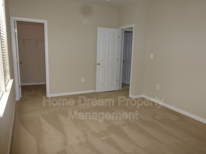 Fredericksburg House: 1407 Graham Drive