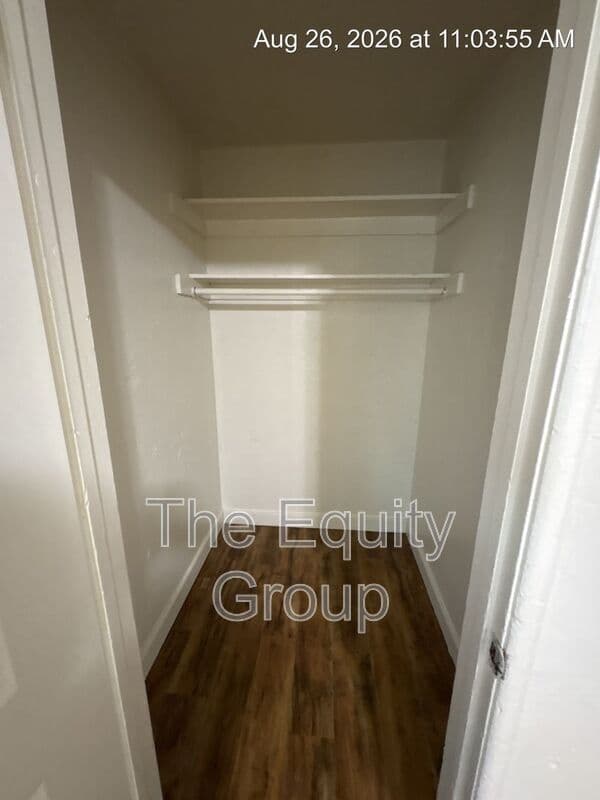 Tulare Condo: 352 S Blackstone St